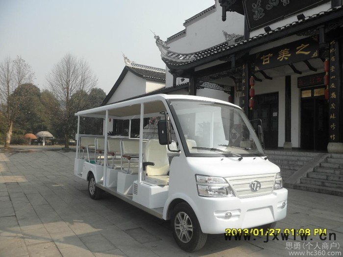 十一座燃油觀光車、十一座汽油觀光車、觀光車廠家直營，價格**，性價比最；中置發(fā)動機；比前置發(fā)動機動力提高20%。 貴州