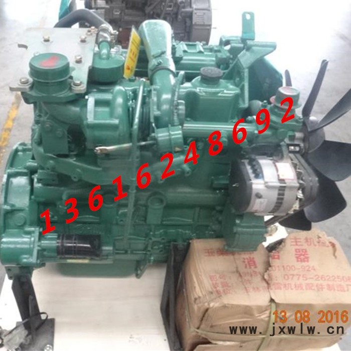 玉柴YC4A125Z-T21柴油機(jī)125馬力雷沃收割機(jī)用發(fā)動(dòng)機(jī)