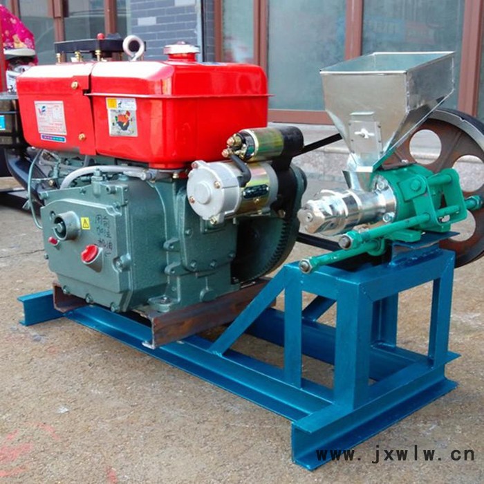 車載式五谷雜糧膨化機(jī) 汽車發(fā)動機(jī)帶動雜糧膨化機(jī) 玉米膨化機(jī)
