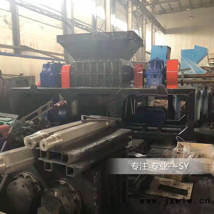 供應(yīng)廢品粉碎設(shè)備撕碎設(shè)備廢品撕碎機(jī)出廠價(jià)格雙軸撕碎機(jī)型號(hào)硬質(zhì)塑料撕碎機(jī)機(jī)箱