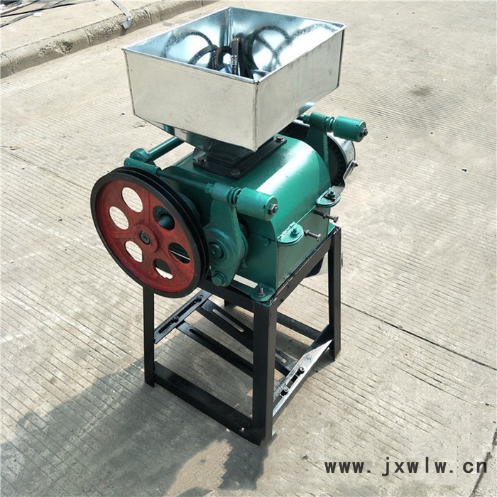 花生米碎粒機價格 冠發(fā)糧食粉碎設(shè)備 電動糧食擠扁機