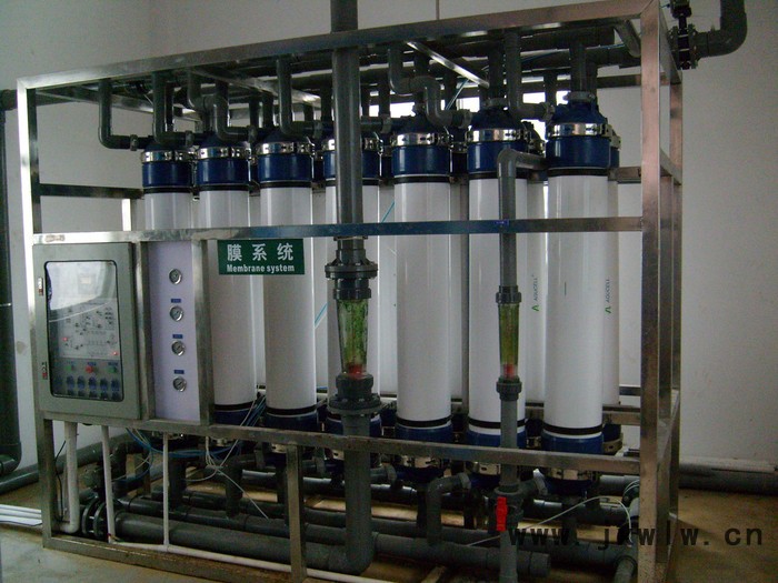 東莞市建源水有限公司專業(yè)生產(chǎn)水過濾桶、過濾設(shè)備