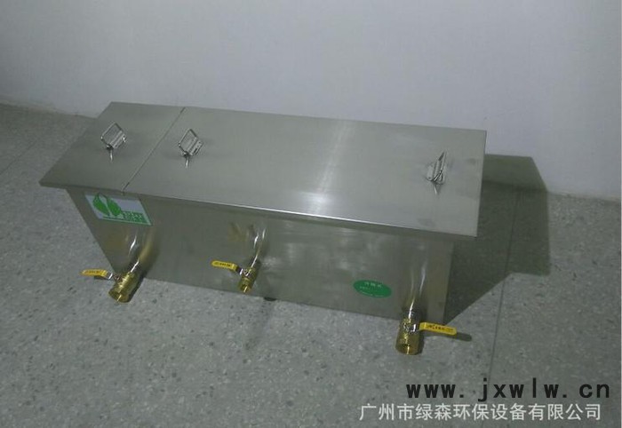 湖南長沙餐飲飯店油水分離設(shè)備 油水處理專用設(shè)備 不銹鋼油水分離器