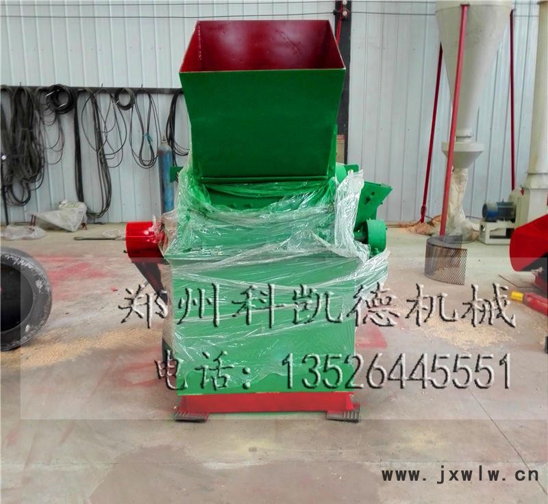 移動(dòng)木柴粉碎設(shè)備 直銷免費(fèi)試機(jī) 木材粉碎機(jī) 木柴粉碎機(jī)