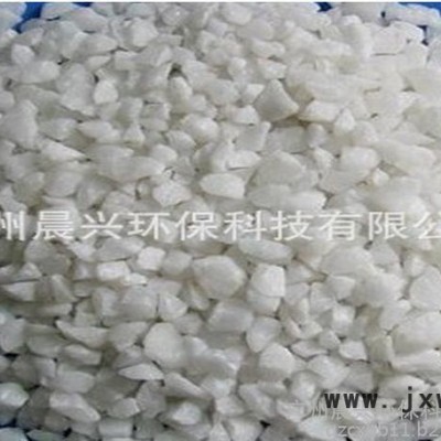 特價供應(yīng)水處理過濾用石英砂 2-4mm石英砂  井水過濾設(shè)備專用 50KG每包 其它過濾材料有錳砂活性炭
