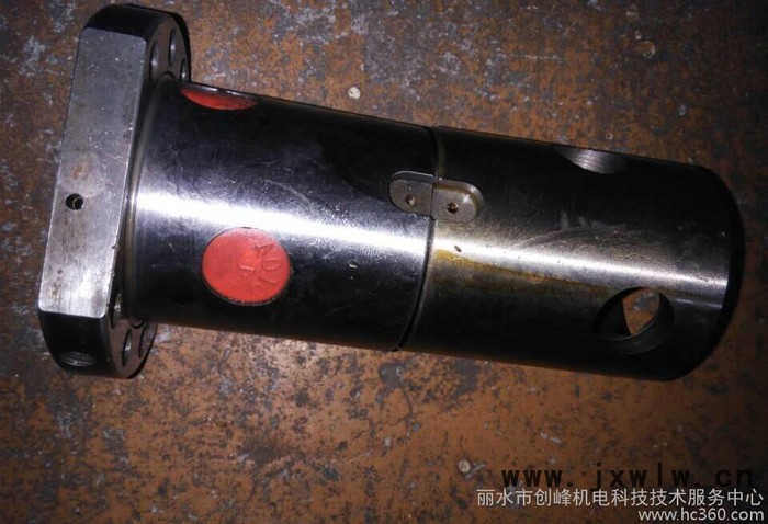 國(guó)產(chǎn)**   滾珠絲桿DFU1605雙螺母   工業(yè)機(jī)器人專