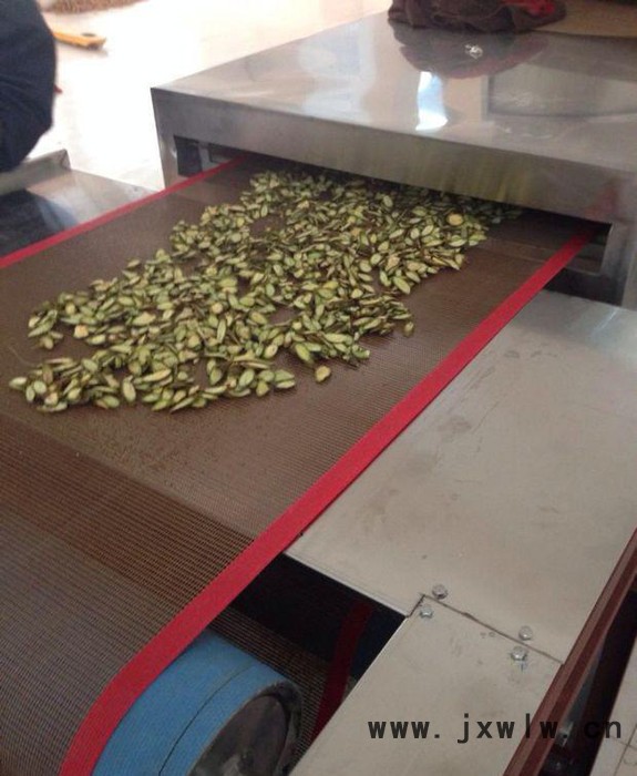 中藥材微波干燥殺菌設(shè)備,中藥飲片殺菌機，中藥飲片干燥設(shè)備