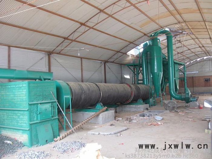 河南屹成機(jī)械  沙子烘干機(jī)-帶式干燥設(shè)備-烘干機(jī)生產(chǎn)廠家 結(jié)構(gòu)合理，制作精良，產(chǎn)量高，能耗低，運(yùn)轉(zhuǎn)方便  大品牌有保障