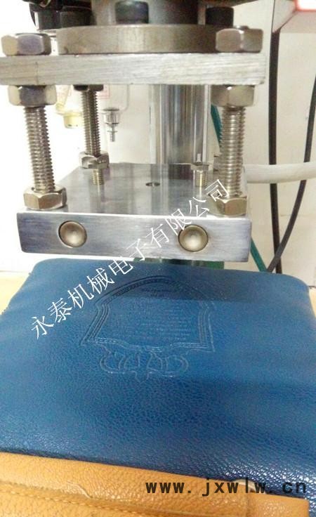 皮手袋標志