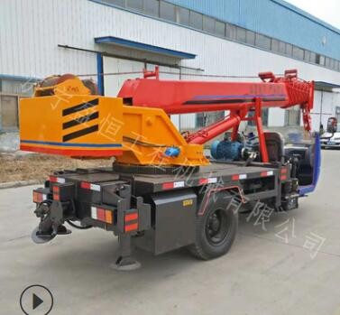 農(nóng)用園林小吊車時(shí)風(fēng)五征自建房三輪吊車3噸5噸移樹吊車柴油起重機(jī)