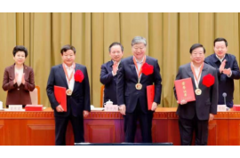 時代呼喚更多“譚旭光式”科技型企業(yè)家